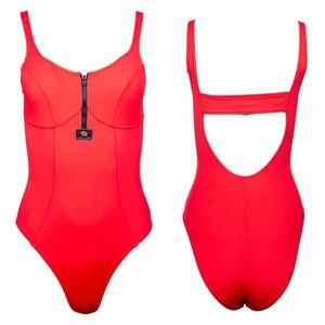 Hot Lava The Perfect One Piece: HOLD ME Red